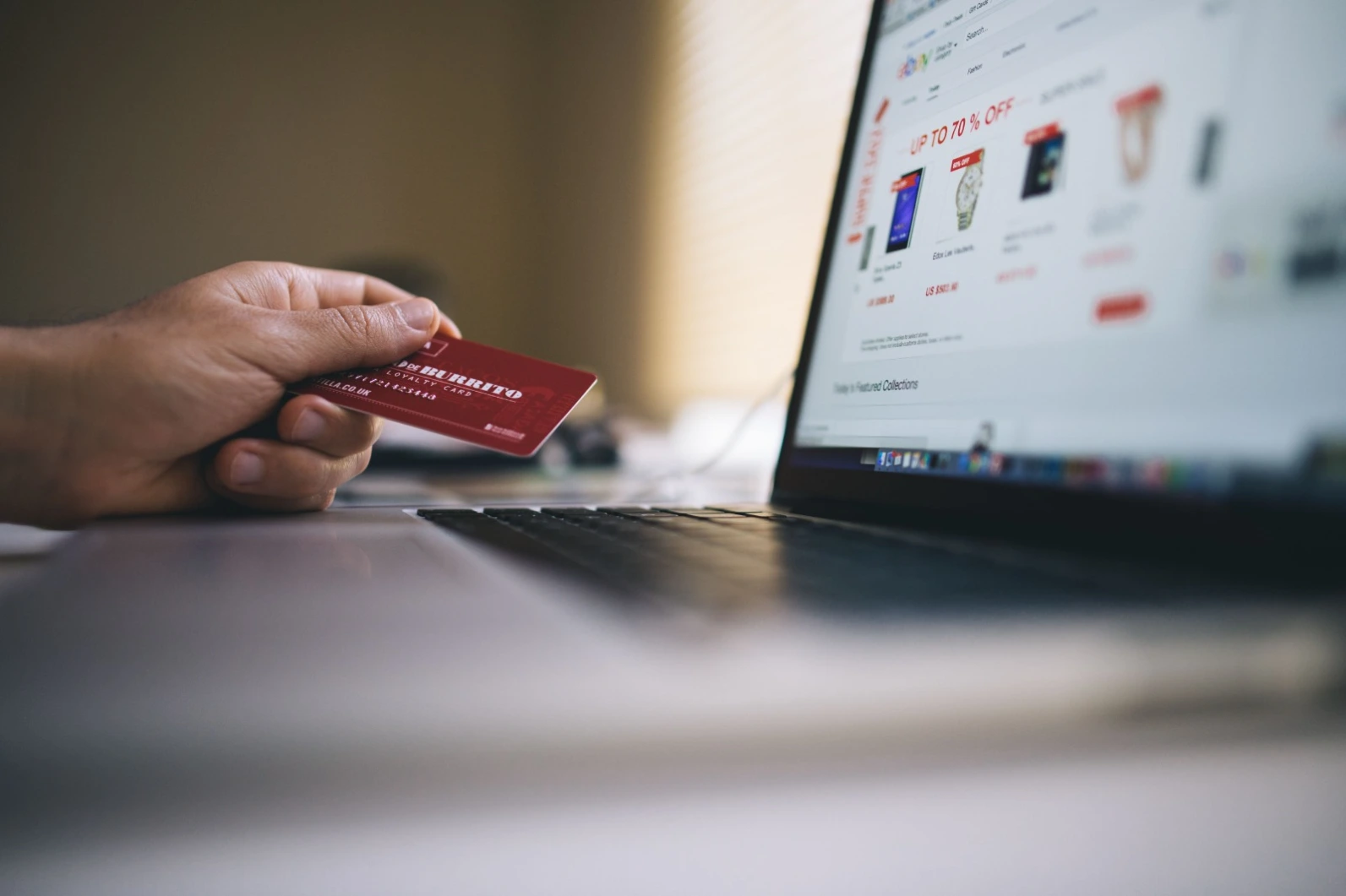 El 45% de los consumidores delegará sus compras a agentes de IA en los próximos dos años
