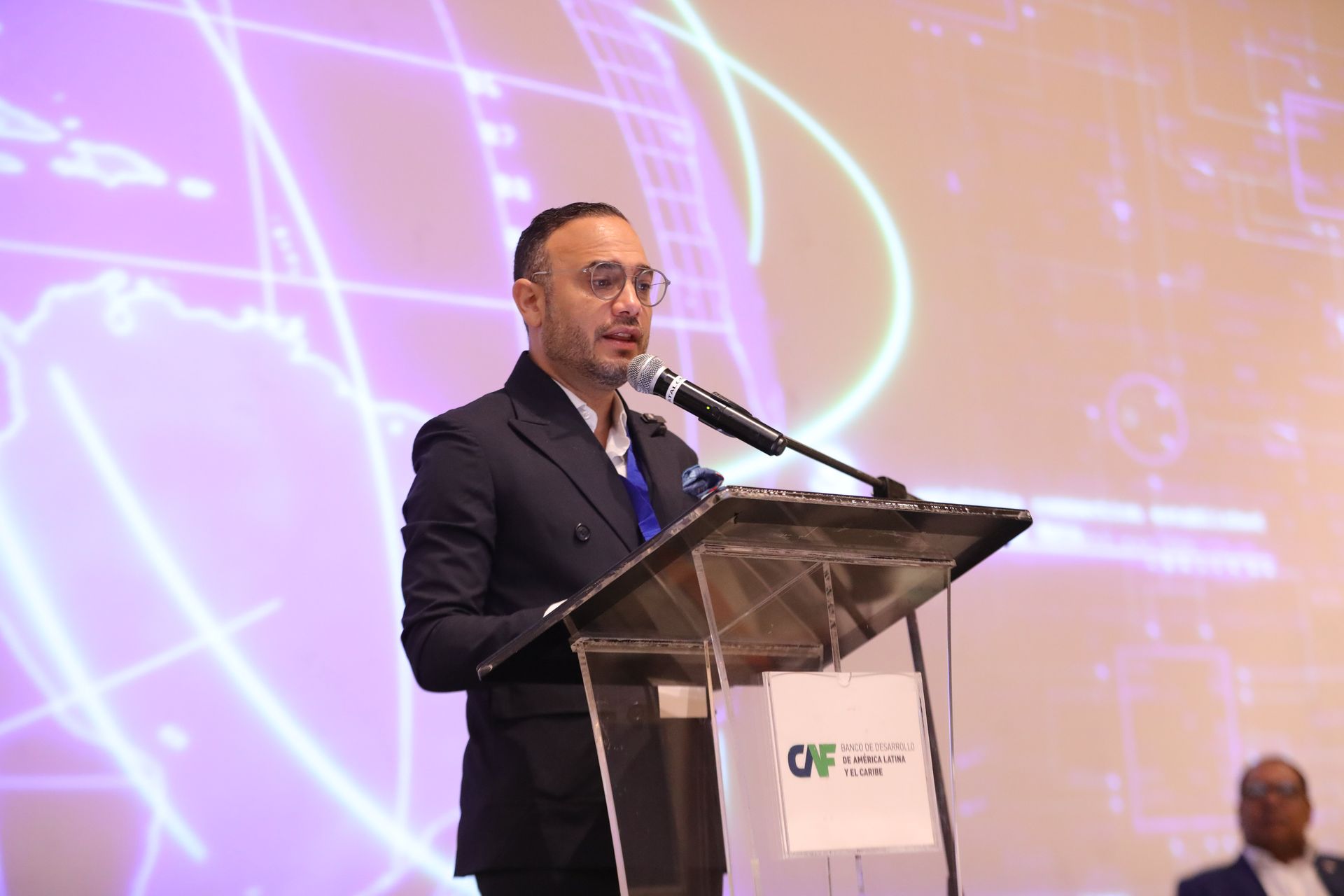 Alfredo Deluque: el arquitecto de la transformación institucional del Congreso