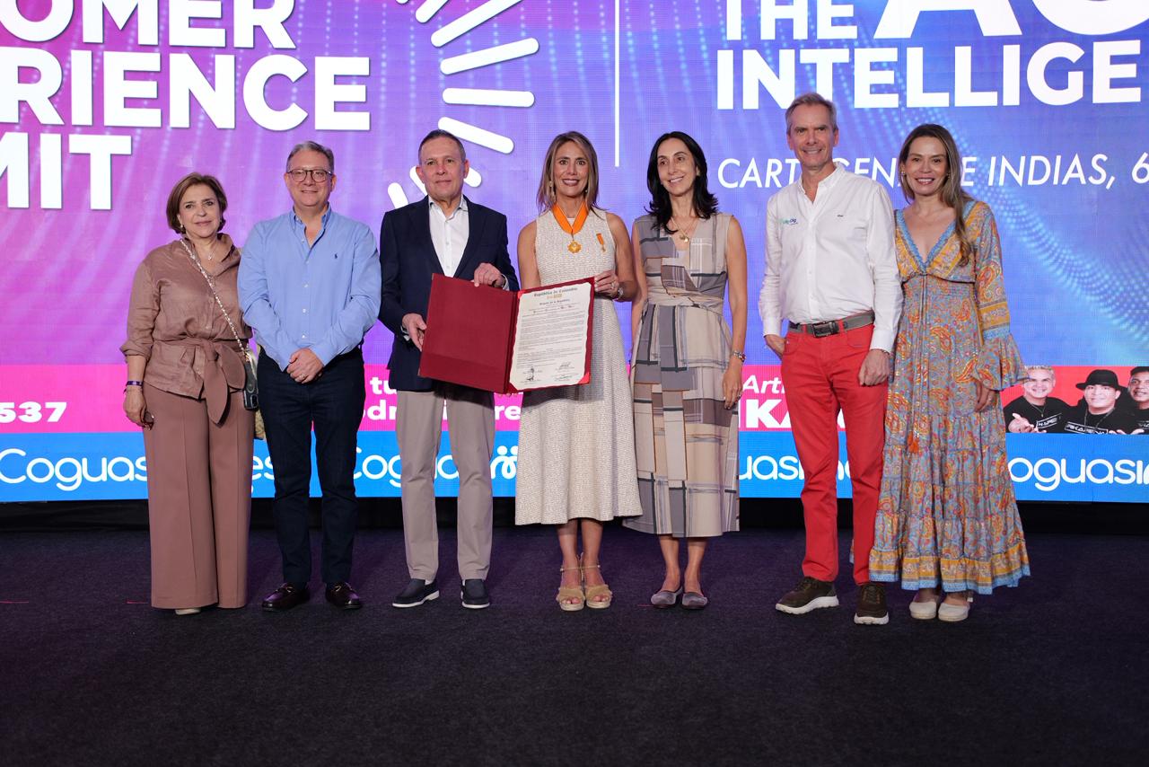 BPrO recibe máxima distinción del Senado por su aporte al empleo formal y la industria de servicios
