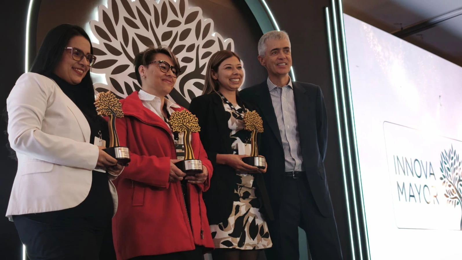 Fundación Keralty gana el Premio Innova Mayor 2026 con “Comunidades de Cuidado Compasivo”