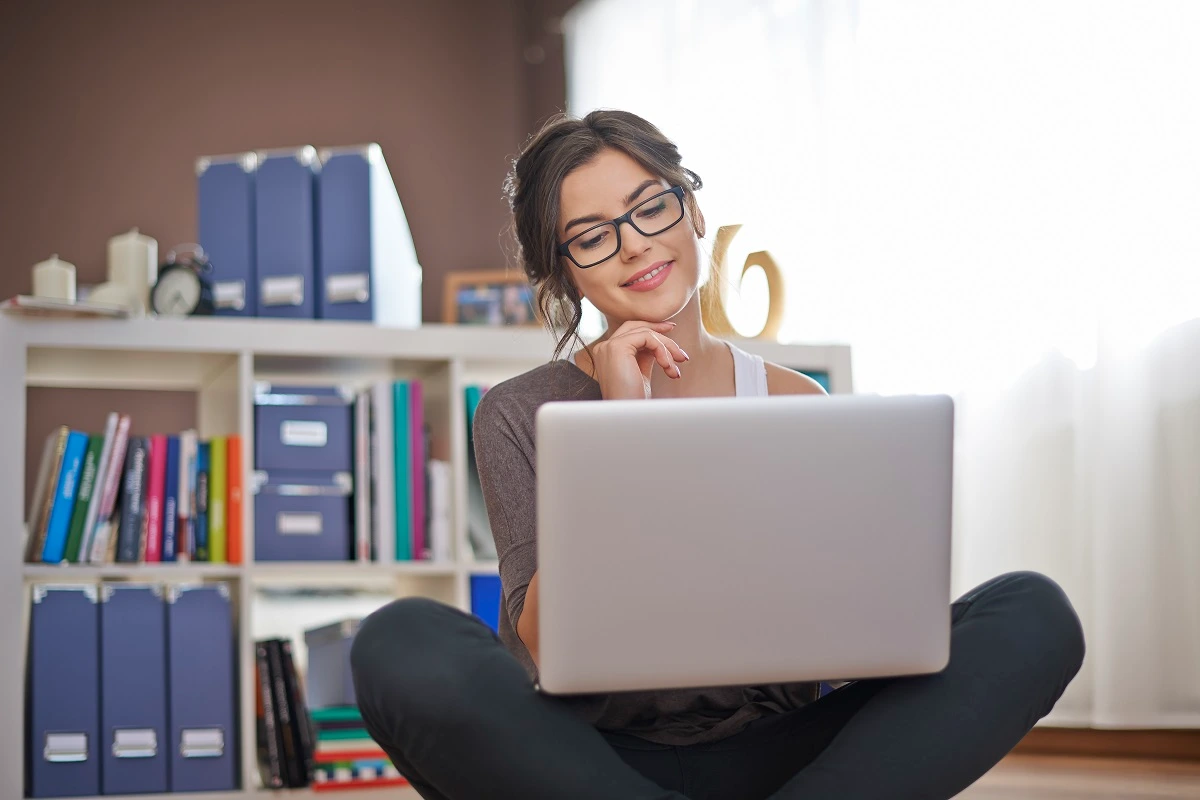 100 becas virtuales para formarse en IA, datos y ciberseguridad