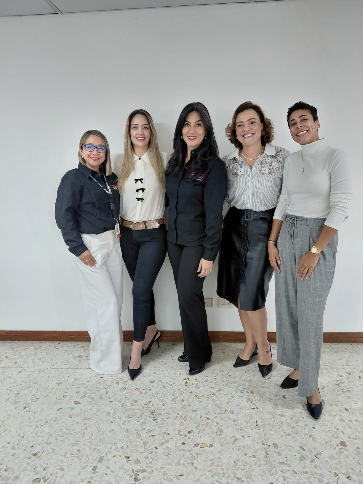 Liderazgo femenino, resiliencia y factor humano: claves para fortalecer la ciberseguridad en la era de la IA